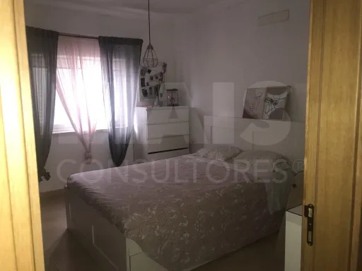 Excelente moradia T4 (4 suites) a 50 minutos de Lisboa