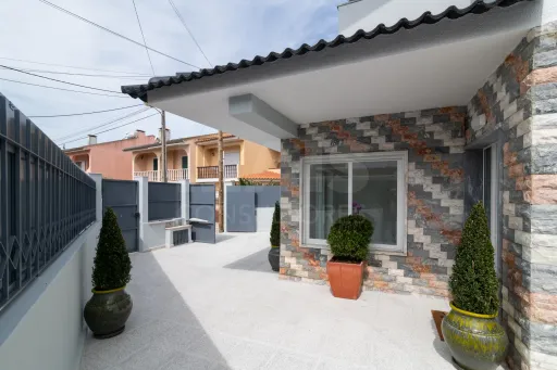 Moradia Isolada T4 Renovada — Abuxarda / Alvide, Cascais