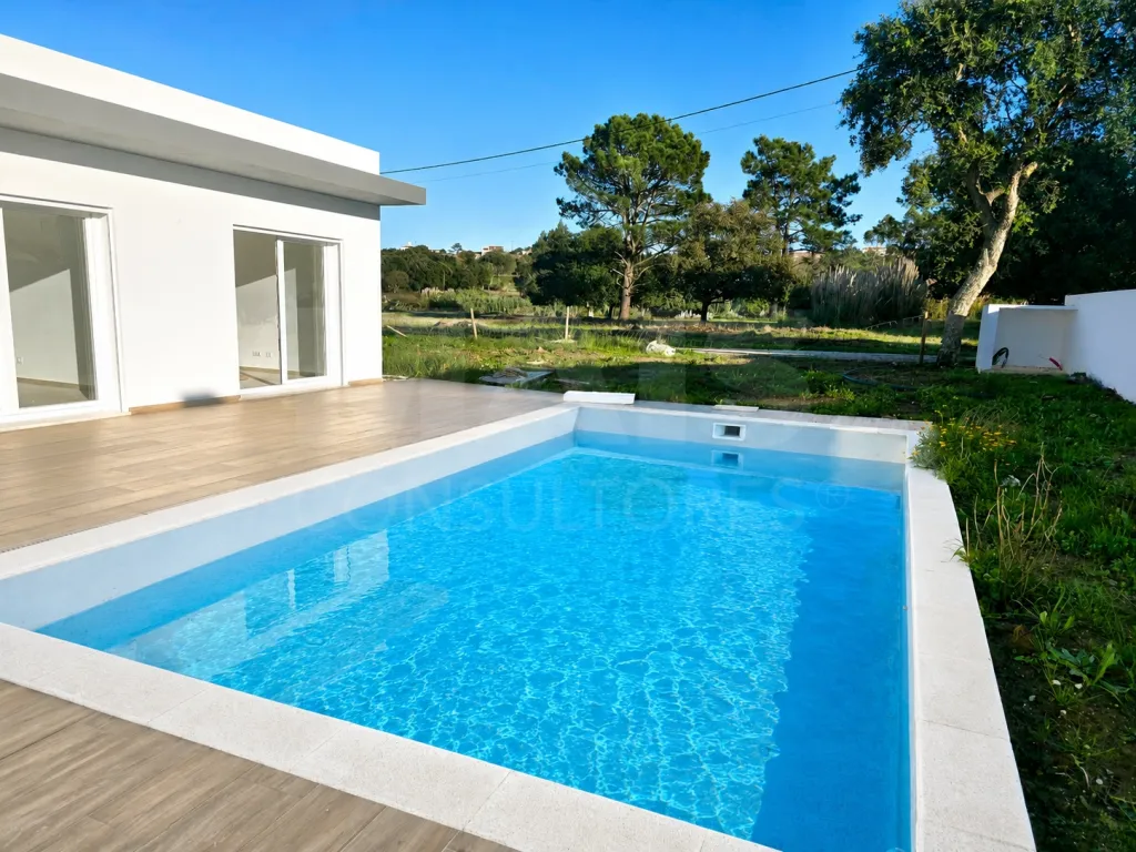 Moradia nova com piscina | Caldas da Rainha