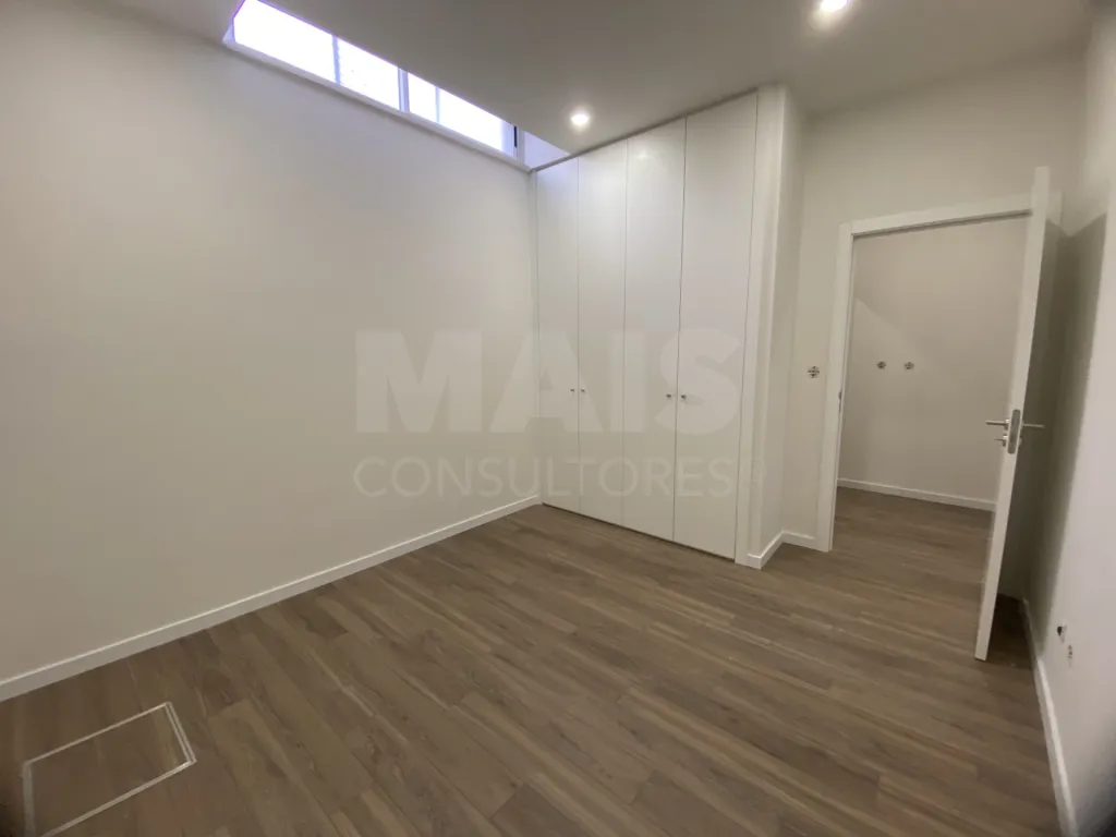 Apartamento T1+ 1 na Rinchoa
