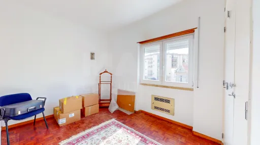 Apartamento T3 Remodelado no Centro de Oeiras | Elevador | 105 m² | Excelente Oportunidade