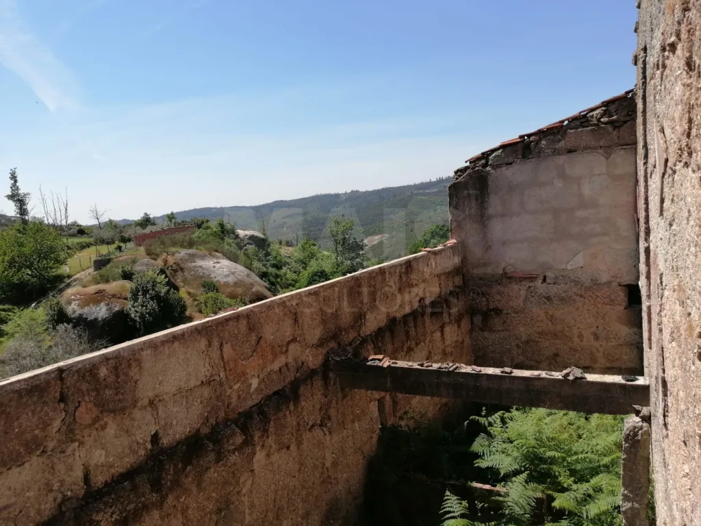 Terreno para Construção em concelho de Tondela com área de 445,5 m2