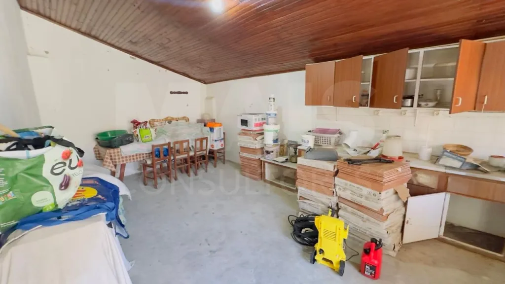 Moradia T5+1 Remodelada com Garagem, Anexo e Vista Panorâmica sobre o Campo -  Merendeiro - Lourinhã