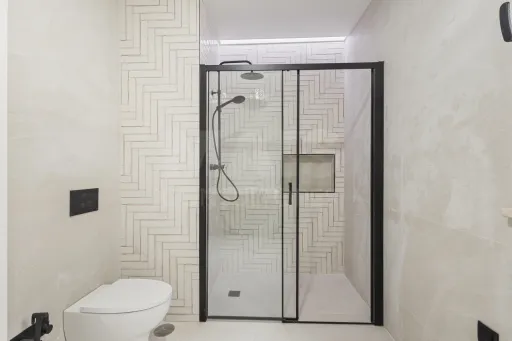 Moradia T3+1 NOVA com piscina em terreno de 2098m2