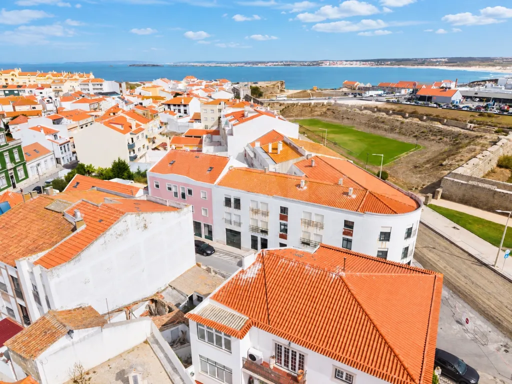 Estúdio Moderno em Peniche | Invista junto ao Mar