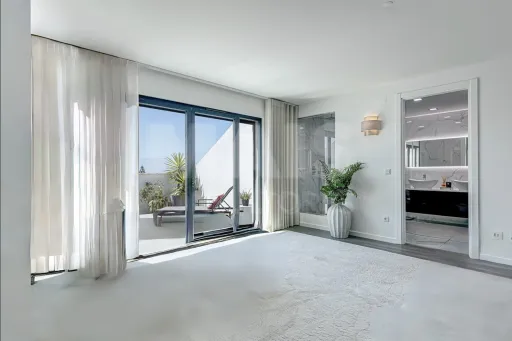 Duplex T3+1 Ericeira, with 350m² and sea view
