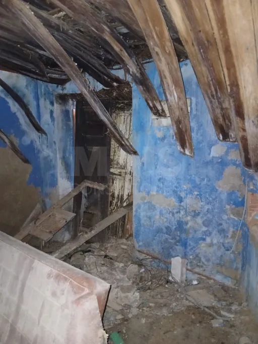 Moradia em Ruína com Excelente Potencial de Reconstrução em Vila Franca de Xira
