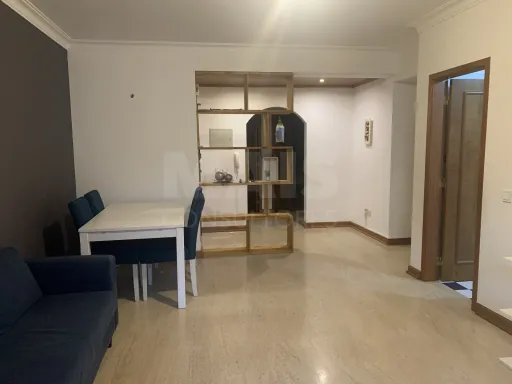 Apartamento T2 em Vale de Santarém
