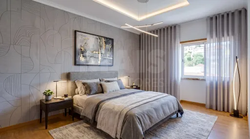 T2 Remodelado na Ramada | 3 Frentes | Excelente Luz Natural