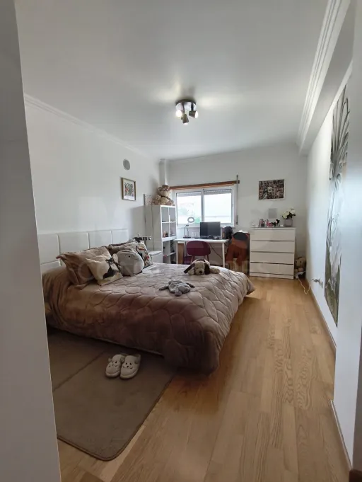 Apartamento T3 inserido em condomínio fechado no Porto Alto / Samora Correia