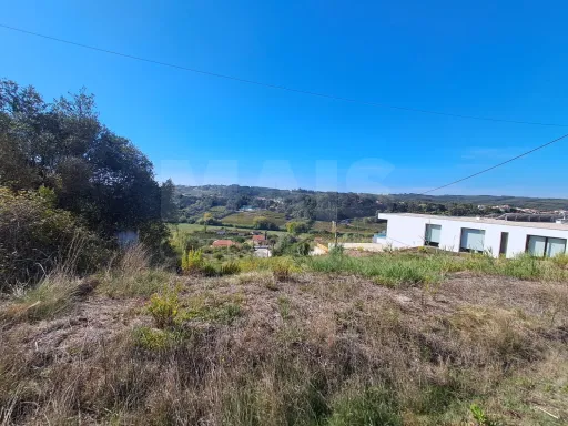 3.487m2 plot with building feasibility