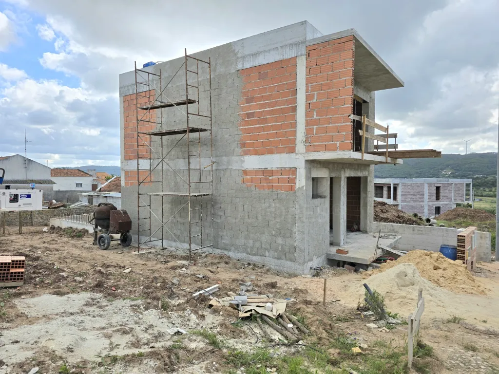 Moradia T2 Contemporânea — Conforto e Tranquilidade em Famalicão
