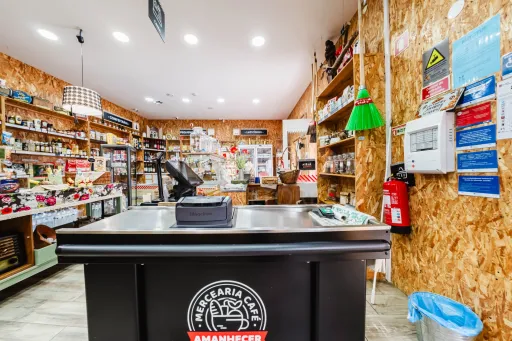 Cedência de exploração de Mercearia Amanhecer