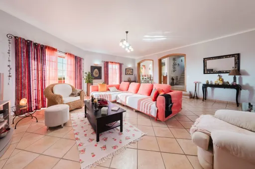 Nova  Oportunidade   Moradia T4 Independente com Terraço e Vista Lezíria    Chamusca