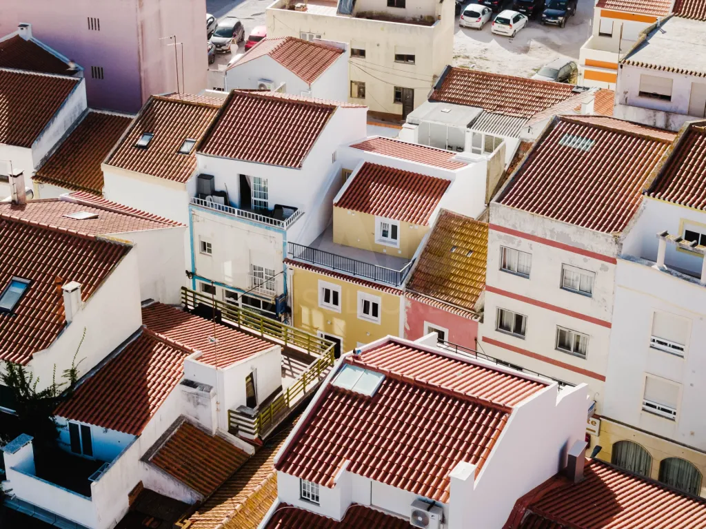 Moradia totalmente remodelada no coração de Peniche!