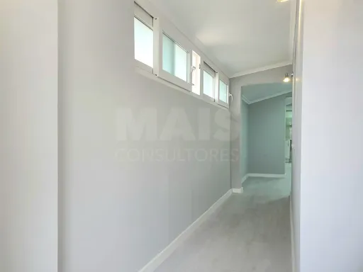 Moradia V1+2 Totalmente Remodelada - Benavente