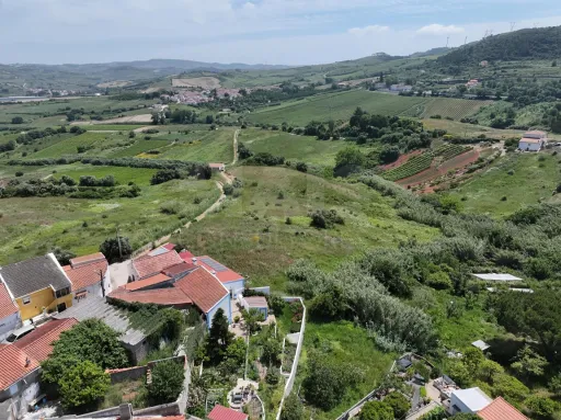 Terreno p/ Construção c/ 2.299m2 & Proj. Aprovado p/ Moradia T3 Térrea!