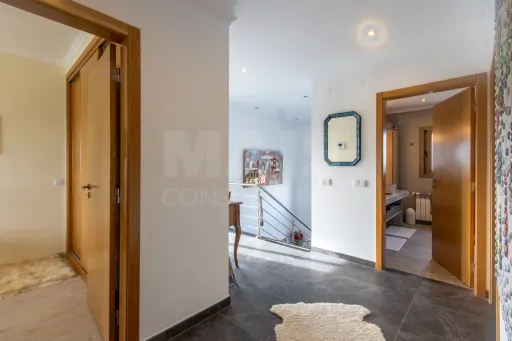 Moradia T4 de luxo no Barrocalvo, Carvalhal, Bombarral