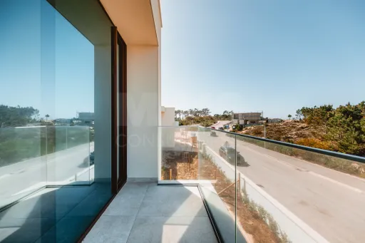 Moradia T5 com Piscina - Vista Golfe e Mar