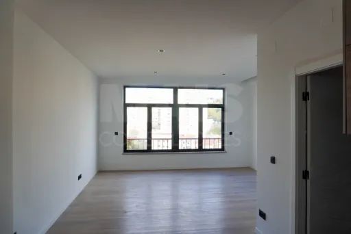 🏡 T0 Novo com 86 m² em Monte Abraão – Queluz
