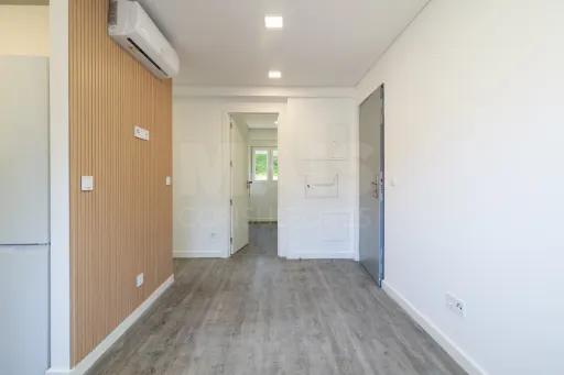 Apartamento T3 Renovado / Pontinha