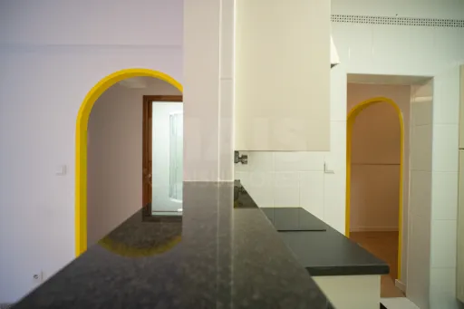 T2 em zona tranquila de Porto Salvo, perto de escolas e centros empresariais