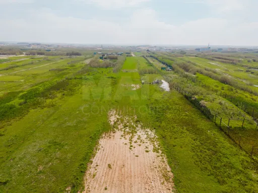 Terreno rústico com 2.760 m², localizado em zona privilegiada à beira-mar no Baleal.