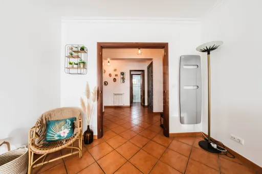 Apartamento T3 com Aquecimento Central, Garagem, Varandas e Arrecadações – Ferrel / Baleal