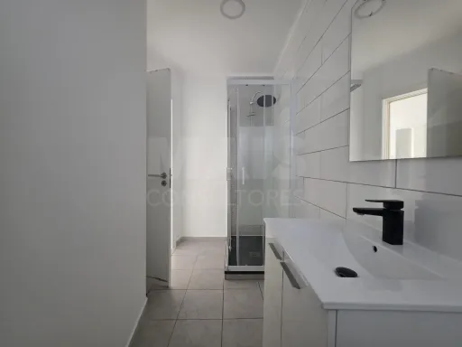 T2+1 remodelado no centro de Queluz |  Equipa Top+