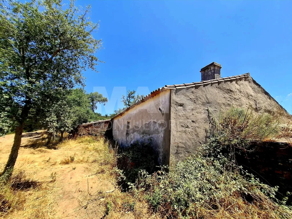 Herdade com 73,7 h em Relíquias, Odemira
