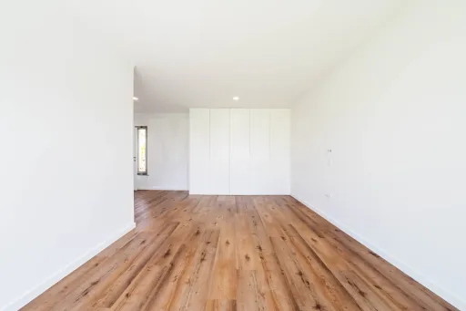 Moradia Contemporânea de Luxo com Vista Barragem, Piscina e 3.000m² Urbanos | Peniche