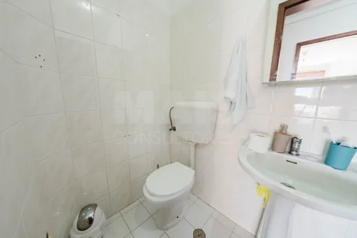 Apartamento T3 em Peniche com 110 m², perto do centro e da Universidade
