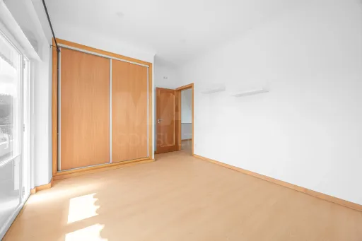 Moradia T6 Remodelada com Vista para a Serra de Montejunto