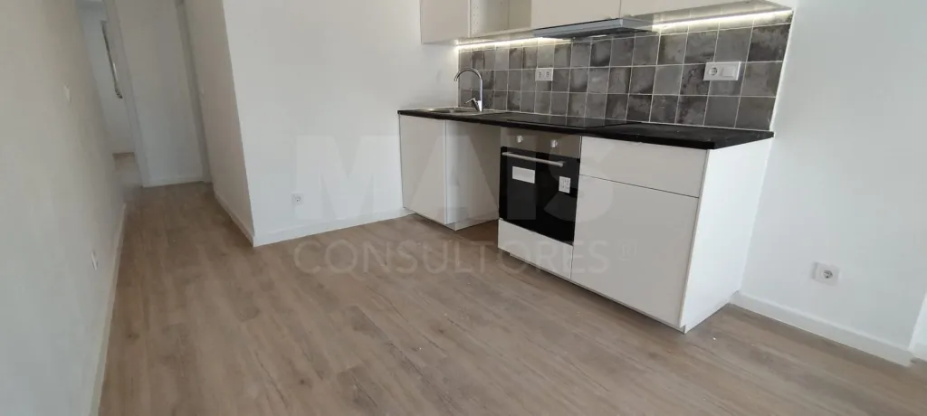 Refurbished 1-bedroom apartment in São João da Talha