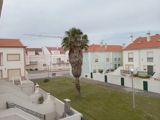 Moradia T2 + 1 Mobilada com Garagem e Quintal - Casais do Baleal