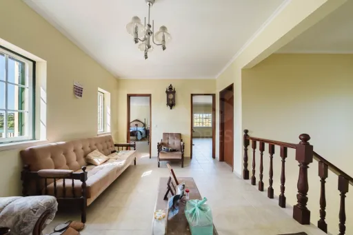 Moradia T3 inserida num terreno com 2516m2