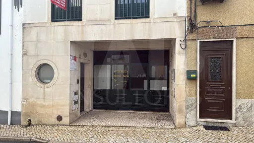 Já pensou em viver e trabalhar no sítio mais central de Arruda? 🍷✨