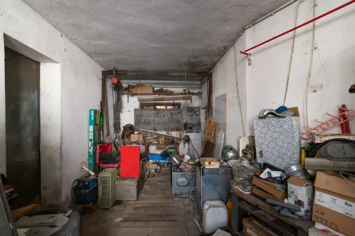 Prédio em propriedade total, localizado numa zona central da Lourinhã,