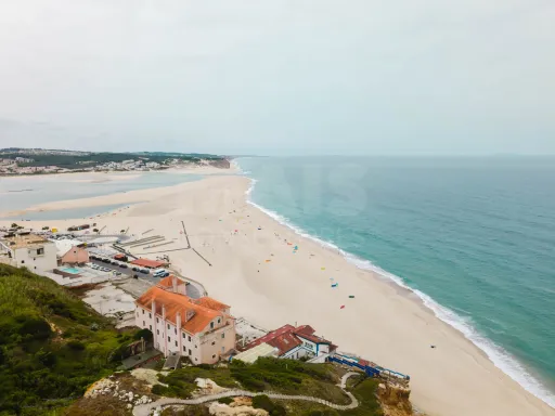 T2 Mobilado a Dois Passos da Praia com Vista Mar de Sonho