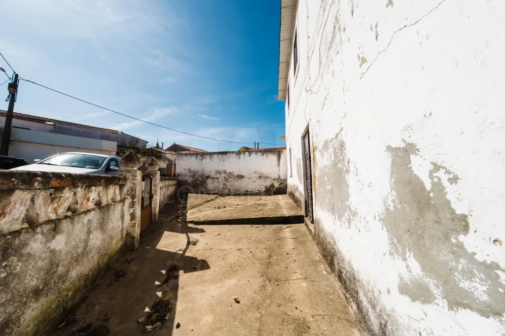 2 Moradias num terreno de 6117m2 | Carvalhal | Bombarral