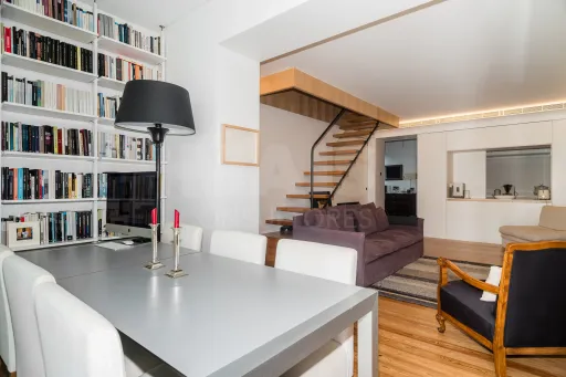 T4 Duplex de Luxo com Piscina – Avenidas Novas, Lisboa