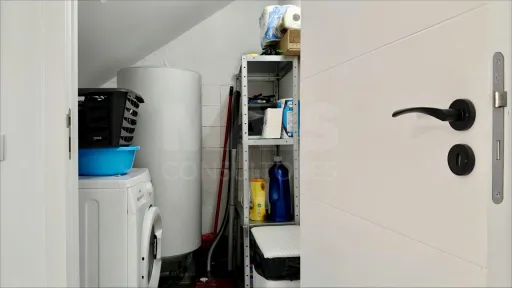 MORADIA T3 Remodelada, Mobilada c/ Suite Master, Terraço, Garagem, Vista Serra, Perto das Praias!