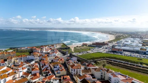 INVESTIMENTO: Prédio com projeto aprovado para 8 Apartamentos