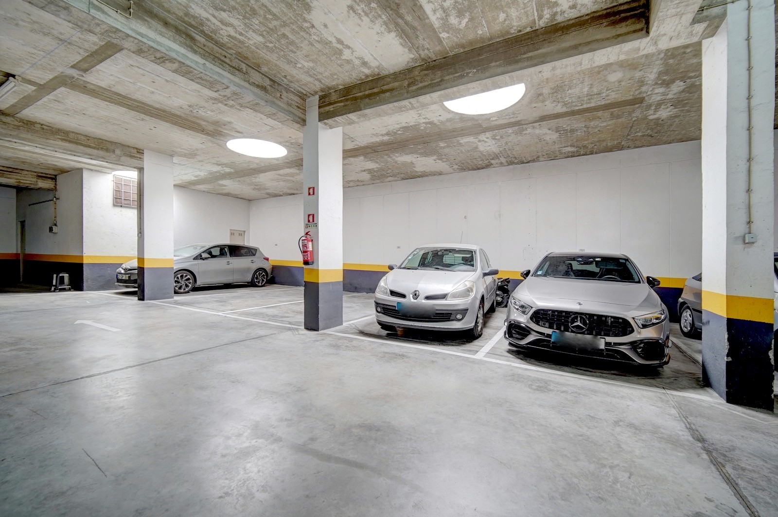T4 em Mira Sintra com opção de parqueamento