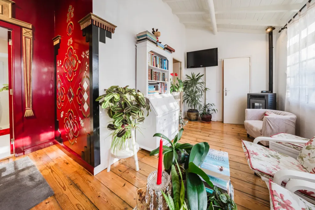 House within the walls of Óbidos Castle
