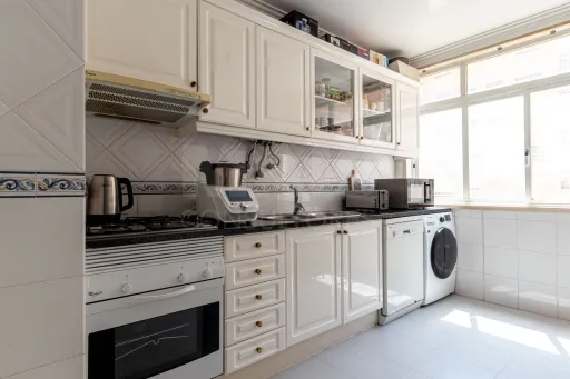 Apartamento T2 | Avenida de Fitares  - Rinchoa – Rio de Mouro - Sintra