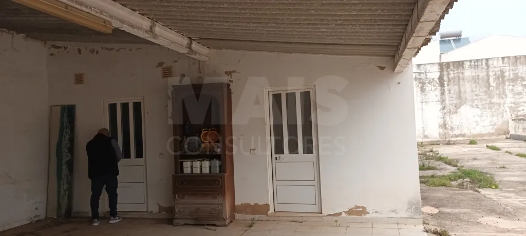 Terreno Urbano c/projecto de construção