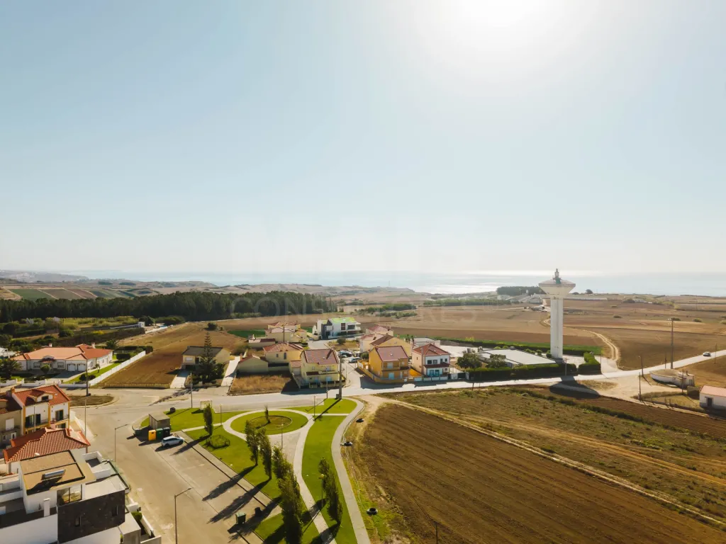Moradia T3+1, Garagem, Espaço Exterior e Varanda Panorâmica e uma vista