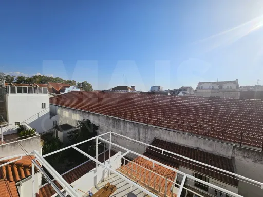 🏠 T2 Para Remodelação Total em Vila Franca de Xira