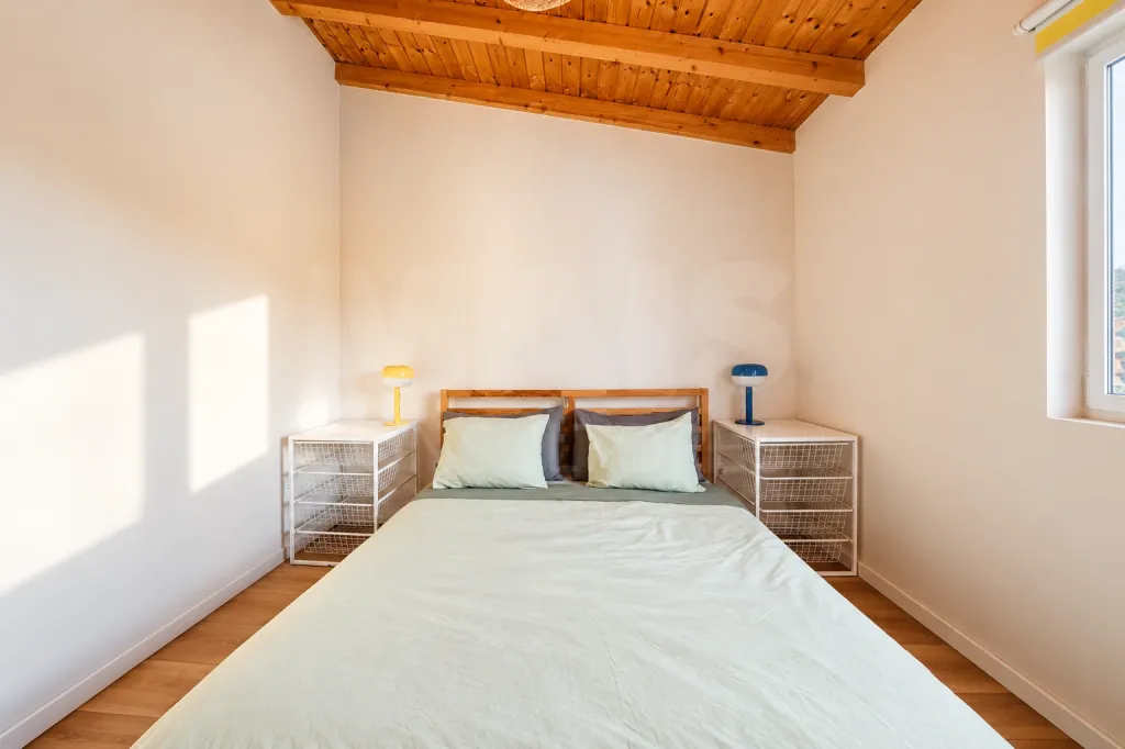 Moradia T2 com anexo T1, piscina e terreno de 1.000 m², em Torres Vedras